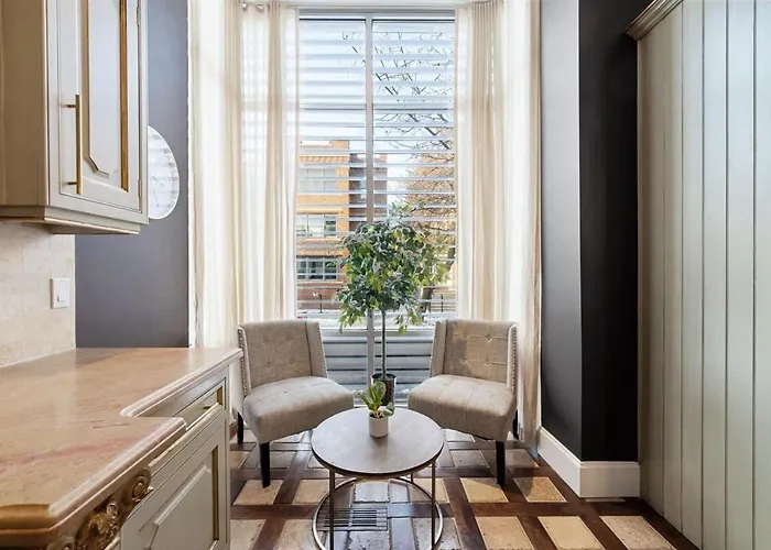 5br 5ba Architectural Estate-theatre Gym Rooftop