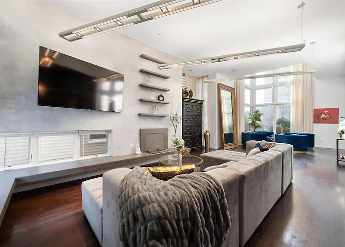 5br 5ba Architectural Estate-theatre Gym Rooftop Ferienhaus *