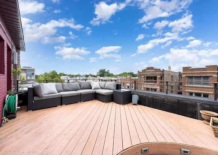 5br 5ba Architectural Estate-theatre Gym Rooftop * Chicago