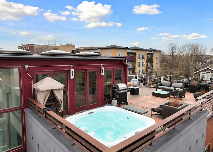 5br 5ba Architectural Estate-theatre Gym Rooftop Ferienhaus